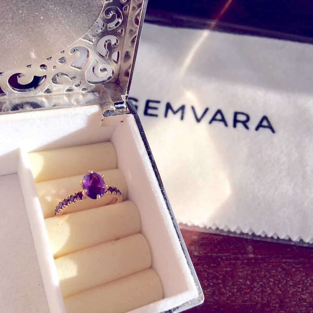 Gemvara custom 18k yellow gold and amethyst ring